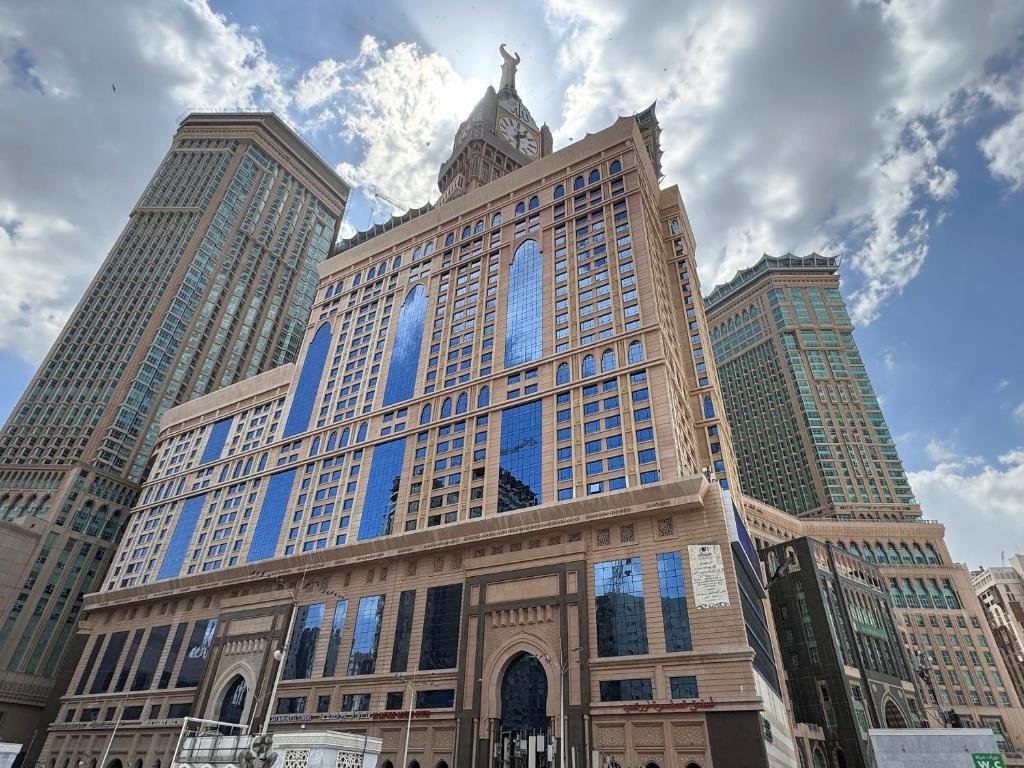  Al Safwah Hotel First Tower 1